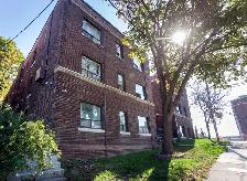 Renovated one bedroom, Roncesvalles and Queensway - ID 4561 - Photo 11