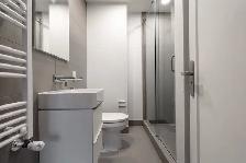 Bachelor suite, Dowling and King Street - ID 3511 - Photo 8