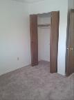 2 Bedroom Apartment for Rent - 2541 Dingwall Street - Photo 2