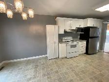 444 Dolshire St UPPER - ALL INCLUSIVE 3 bed, 2 bath - 3 Bedroom - Photo 8