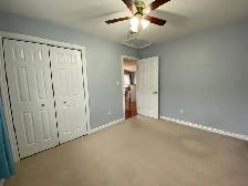 444 Dolshire St UPPER - ALL INCLUSIVE 3 bed, 2 bath - 3 Bedroom - Photo 11