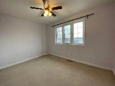 444 Dolshire St UPPER - ALL INCLUSIVE 3 bed, 2 bath - 3 Bedroom - Photo 12