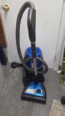 Sirena Vacuum Cleaner Water Filtration, Bagless Canister Vacuum - Photo 3