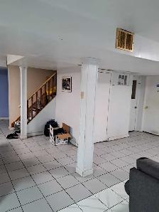 Two Bedrooms Legal Basement Apartment for Rent in Brampton - Photo 3