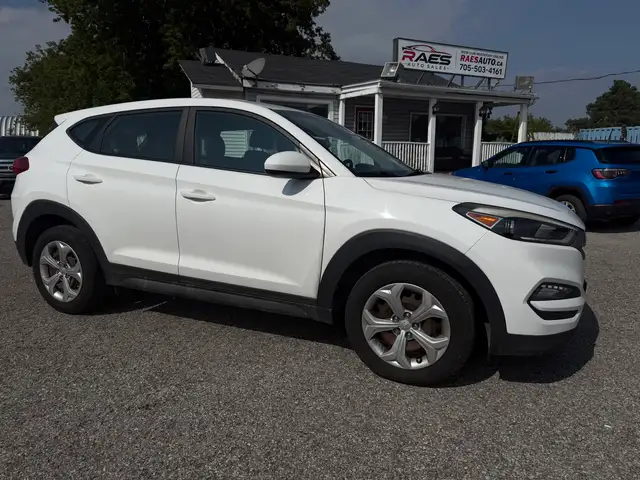 2016 Hyundai Tucson SE