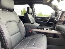 2026 Ram 1500 Sport | Night Edition | 3.0L I6 Hurricane SO Twin - Photo 25