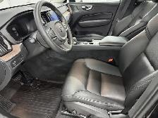 Volvo XC60 B6 Momentum AWD 2022 à vendre - Photo 14