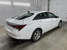 Hyundai Elantra Essential 2023 à vendre - Photo 7