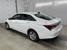 Hyundai Elantra Essential 2023 à vendre - Photo 11