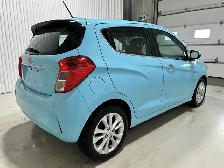 Chevrolet Spark 2LT à hayon 4 portes CVT 2022 à vendre - Photo 2