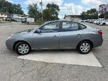 2010 Hyundai Elantra - Photo 4