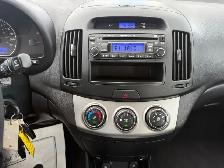 2010 Hyundai Elantra - Photo 13