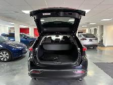 2022 Toyota Venza LE AWD - Photo 10