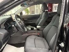 2022 Toyota Venza LE AWD - Photo 14