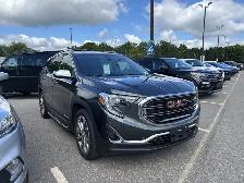 2019 GMC Terrain SLT AWD | No Accidents | Leather Seats - Photo 3