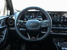 2027 Chevrolet Equinox AWD RS - Photo 22