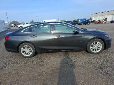 2017 Chevrolet Malibu - Photo 4