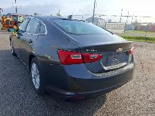 2017 Chevrolet Malibu - Photo 7