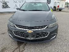 2017 Chevrolet Malibu - Photo 2