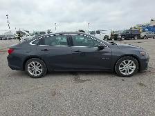 2017 Chevrolet Malibu - Photo 4