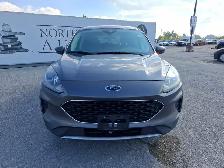 2020 Ford Escape - Photo 2