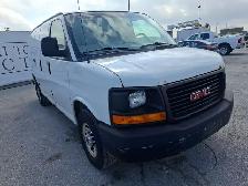 2011 GMC Savana - Photo 3