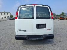 2011 GMC Savana - Photo 6