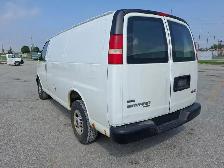 2011 GMC Savana - Photo 7