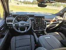 2026 GMC Yukon Denali Diesel Advanced Tech Pkg - Photo 2