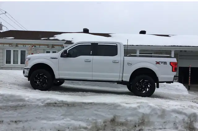 F150,2020xtr,30 000kmA1 consommation 7litres/100km