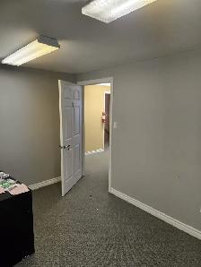 Private Office Space PRIME Location in Brantford - Photo 4