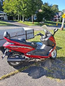 Motocyclette (Scooter 250cc)