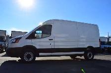 2021 Ford Transit Cargo Van T-250 148WB Med Roof  Séparateur - Photo 4