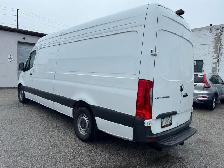 2024 Mercedes-Benz Sprinter ELECTRIC - Photo 2