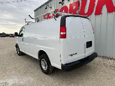 2021 Chevrolet Express 2500 Cargo - Photo 2