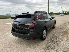 2022 Subaru Outback AWD - Photo 4