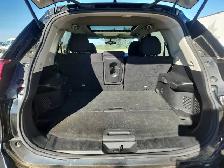 2017 Nissan Rogue - Photo 16
