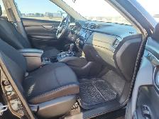 2017 Nissan Rogue - Photo 18