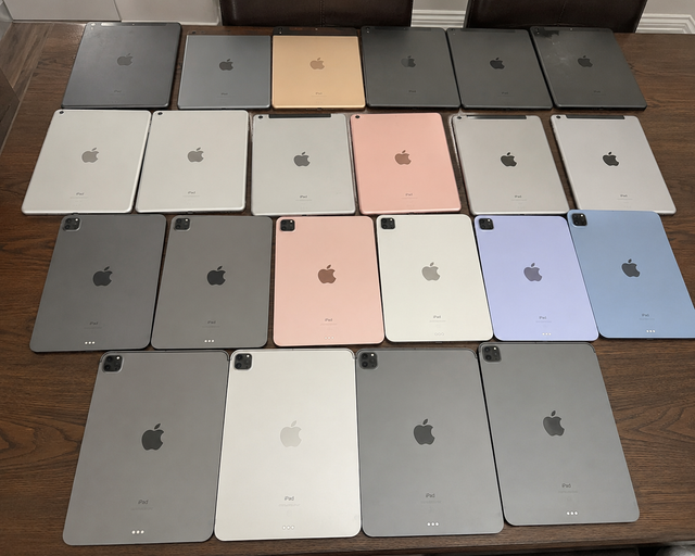Apple iPads – Open Box