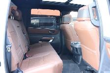 2025 Toyota Tundra Platinum - Photo 10