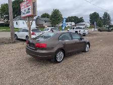2012 Volkswagen Jetta Sedan - Photo 2