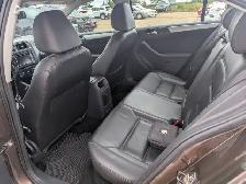 2012 Volkswagen Jetta Sedan - Photo 9