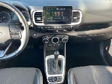 2021 Hyundai Venue Ultimate | Command Start | Low KM - Photo 16