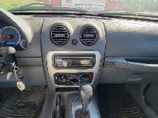 2005 Jeep Liberty - Photo 18