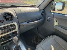 2005 Jeep Liberty - Photo 20