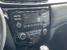 2017 Nissan Rogue - Photo 14