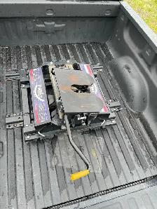 Automatic Sliding Hitch - Photo 5