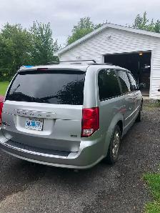 2011 Dodge Caravan - Photo 4