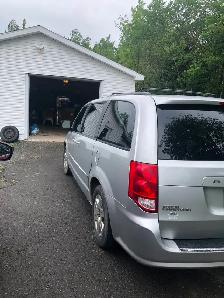 2011 Dodge Caravan - Photo 5