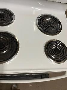 super clean white stove - Photo 3